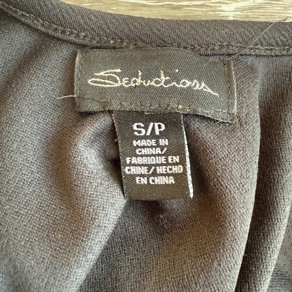 Stunning Black High Neck Lace Open Back Top - Picture 9 of 9